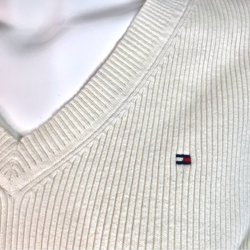 Y2K TOMMY HILFIGER Cream Ribbed Knit Preppy   V-Neck Long Sleeve Top Size Medium - Picture 11 of 13